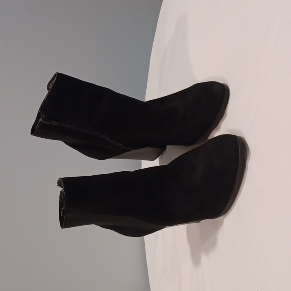 Pre-owned Carlos Santana Women's Black Suede Encore Boots Size 8.5m